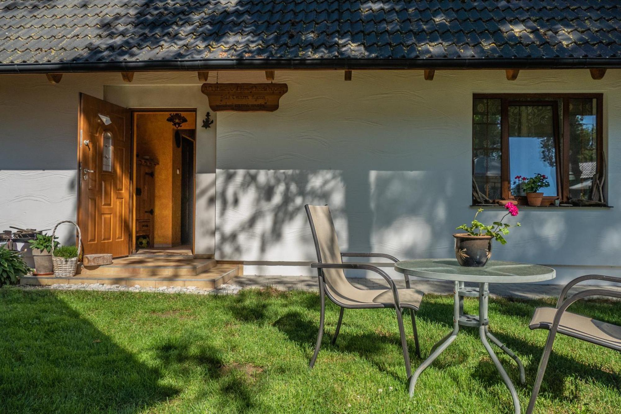 Lesna Chata Jarosławiec Exterior foto
